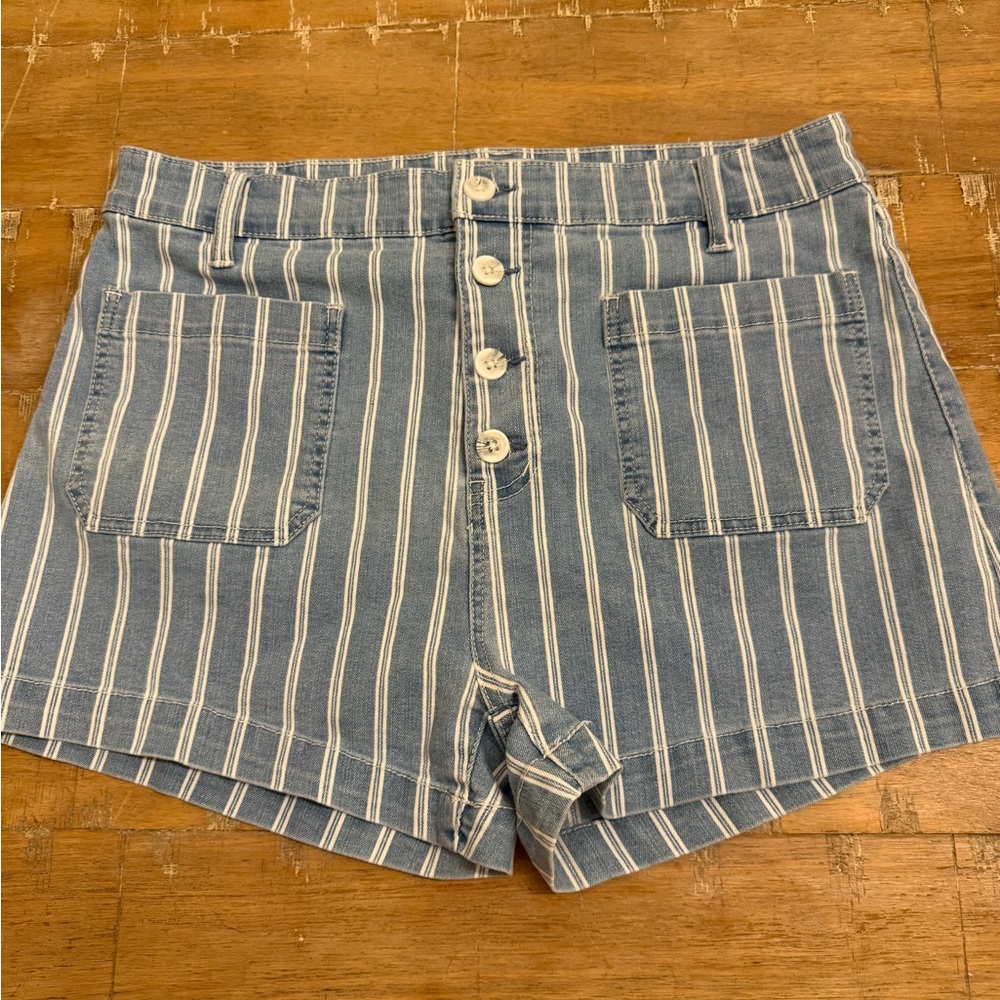 Oat New York Blue and White Striped High-Waist Button Shorts